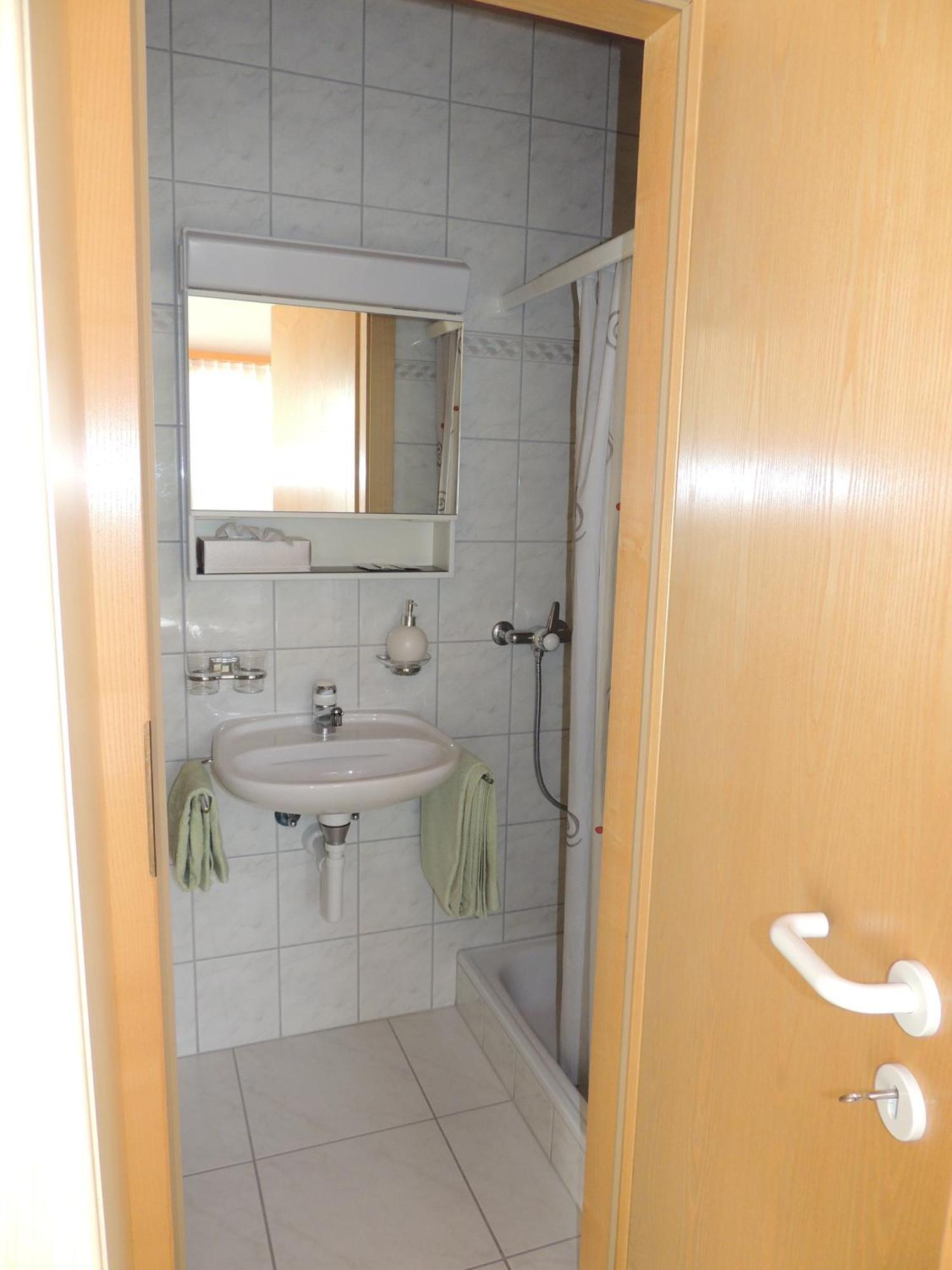 Hotel BZ Sunnahof Obersaxen Zimmer foto